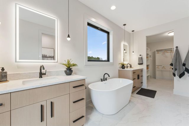 9602 Crestwood Terrace, Eden Prairie, MN 55347