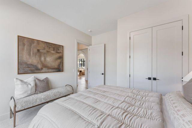 9602 Crestwood Terrace, Eden Prairie, MN 55347