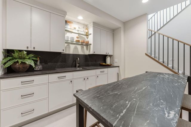 9602 Crestwood Terrace, Eden Prairie, MN 55347