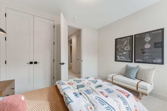 9602 Crestwood Terrace, Eden Prairie, MN 55347