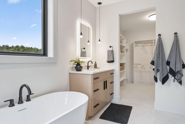 9602 Crestwood Terrace, Eden Prairie, MN 55347