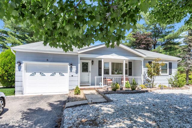 6 Dupont Court, Toms River, NJ 08757