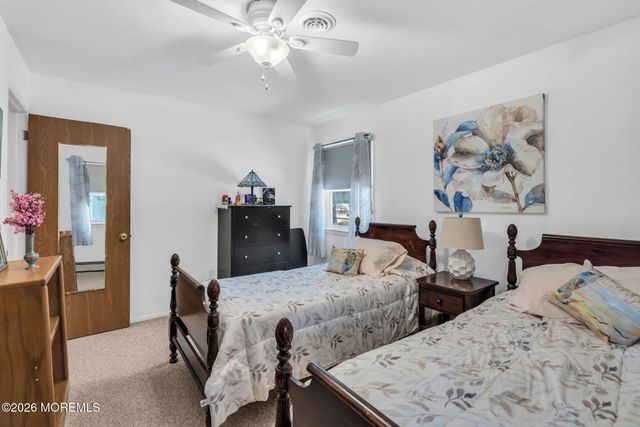6 Dupont Court, Toms River, NJ 08757