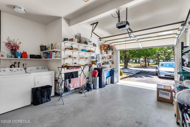 6 Dupont Court, Toms River, NJ 08757