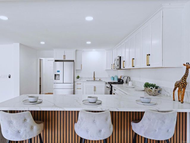 1894 Wedgemere Road, El Cajon, CA 92020