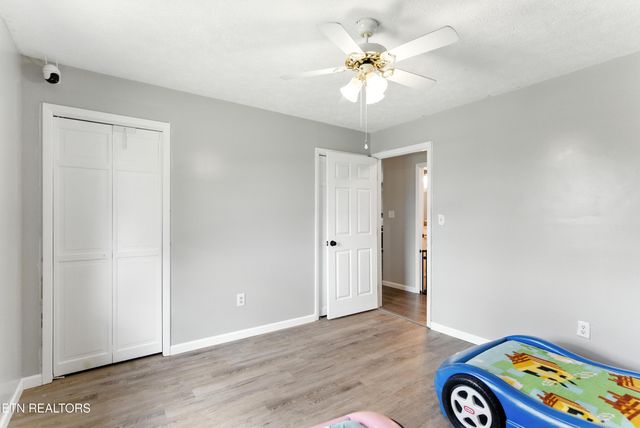 926 Weaver Hill Drive, Maryville, TN 37803