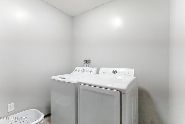 926 Weaver Hill Drive, Maryville, TN 37803