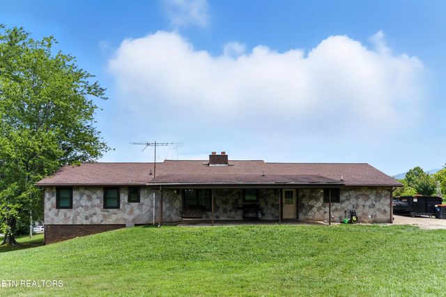 926 Weaver Hill Drive, Maryville, TN 37803
