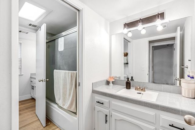 3656 W Harvard Avenue, Fresno, CA 93722