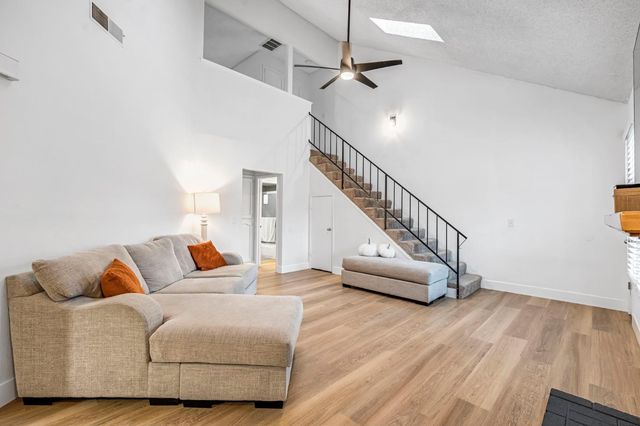 3656 W Harvard Avenue, Fresno, CA 93722