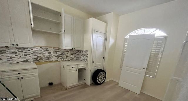 9894 Colonial WALK N, Estero, FL 33928