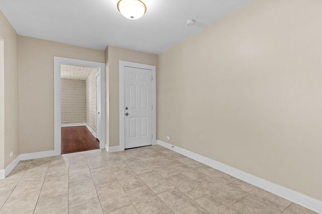 409 E Austin Street, Bellville, TX 77418