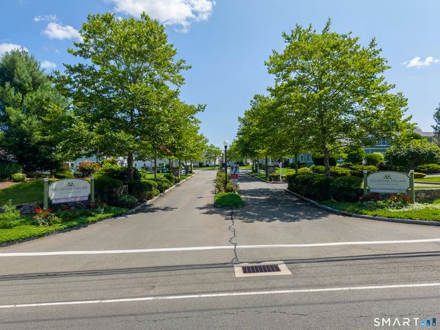 101 Sunrise Hill Circle 101, Orange, CT 06477