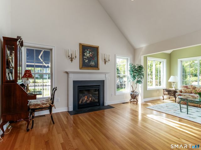 101 Sunrise Hill Circle 101, Orange, CT 06477