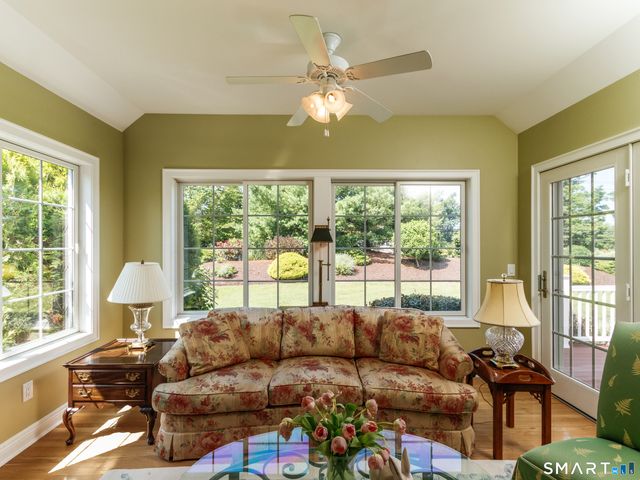 101 Sunrise Hill Circle 101, Orange, CT 06477