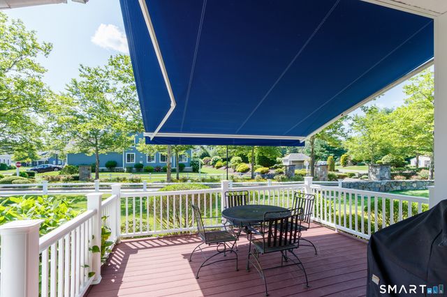 101 Sunrise Hill Circle 101, Orange, CT 06477