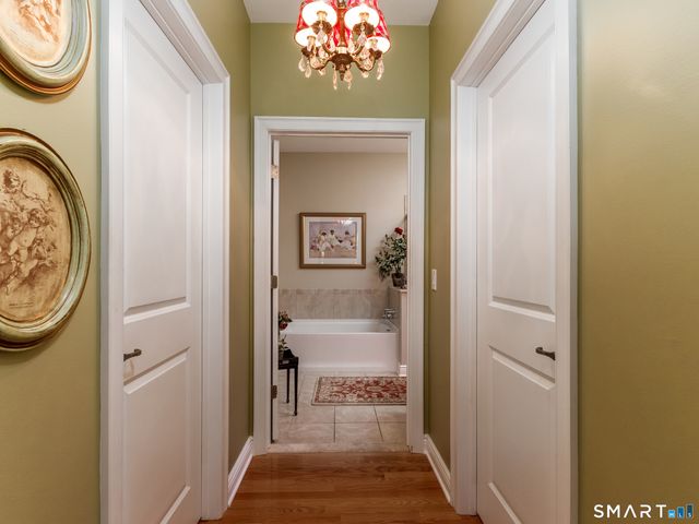 101 Sunrise Hill Circle 101, Orange, CT 06477