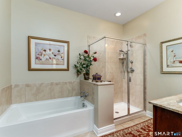 101 Sunrise Hill Circle 101, Orange, CT 06477