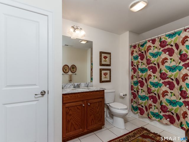 101 Sunrise Hill Circle 101, Orange, CT 06477