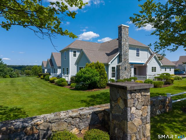 101 Sunrise Hill Circle 101, Orange, CT 06477