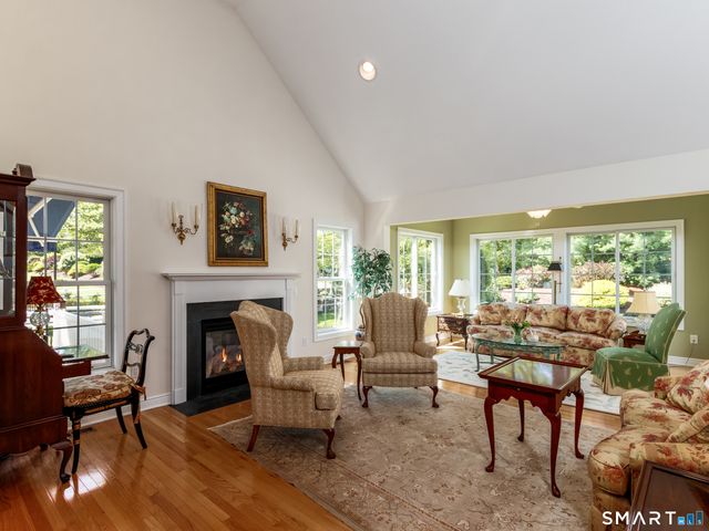 101 Sunrise Hill Circle 101, Orange, CT 06477