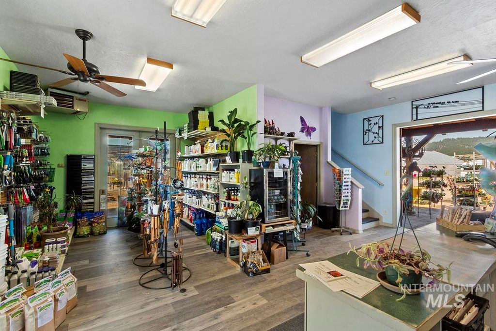 12 Alpha Lane, Cascade, ID 83611 photo 8