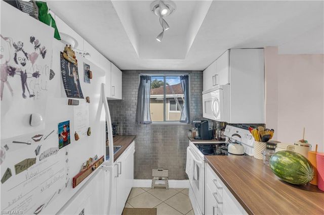3284 Royal Canadian TRCE 4, Fort Myers, FL 33907