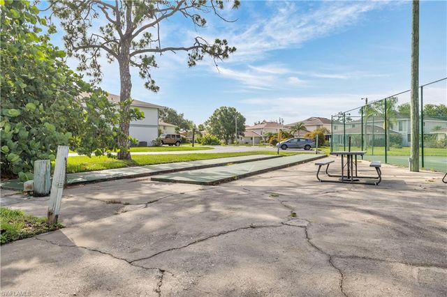 3284 Royal Canadian TRCE 4, Fort Myers, FL 33907