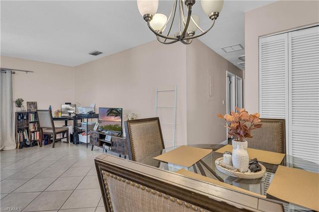 3284 Royal Canadian TRCE 4, Fort Myers, FL 33907