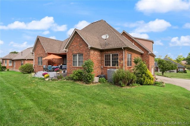 12401 Greenbriar Boulevard, Sellersburg, IN 47172