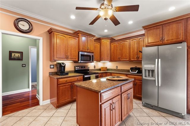 12401 Greenbriar Boulevard, Sellersburg, IN 47172