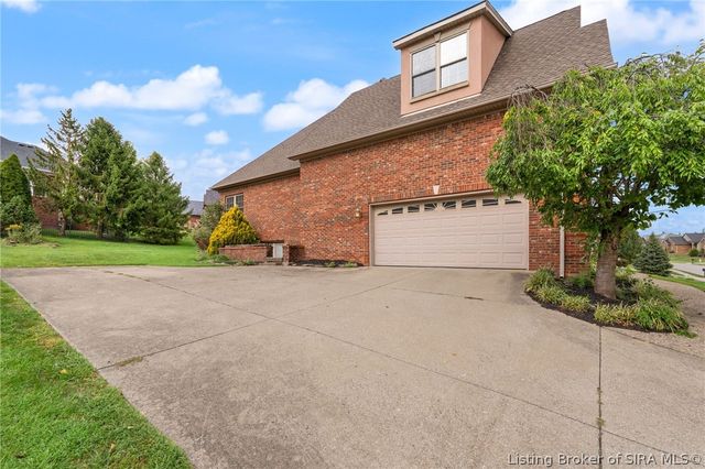 12401 Greenbriar Boulevard, Sellersburg, IN 47172