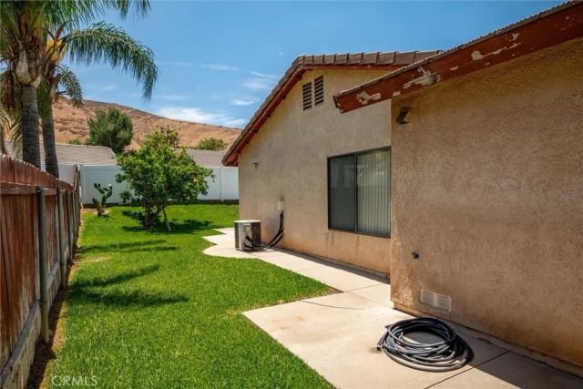 1539 Teton, San Bernardino, CA 92407