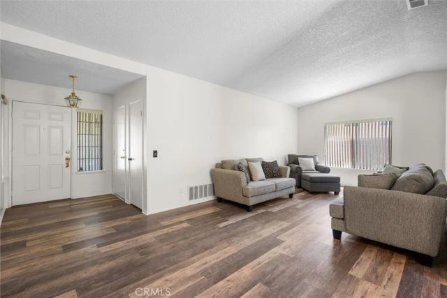 1539 Teton, San Bernardino, CA 92407