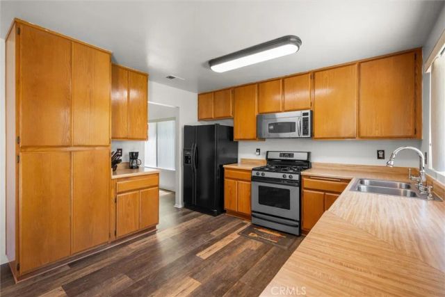 1539 Teton, San Bernardino, CA 92407