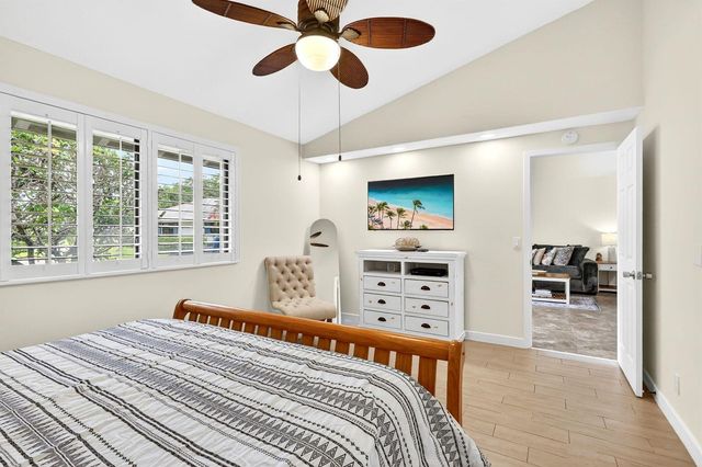 227 Club Drive, Palm Beach Gardens, FL 33418