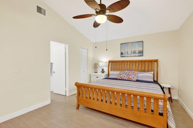 227 Club Drive, Palm Beach Gardens, FL 33418