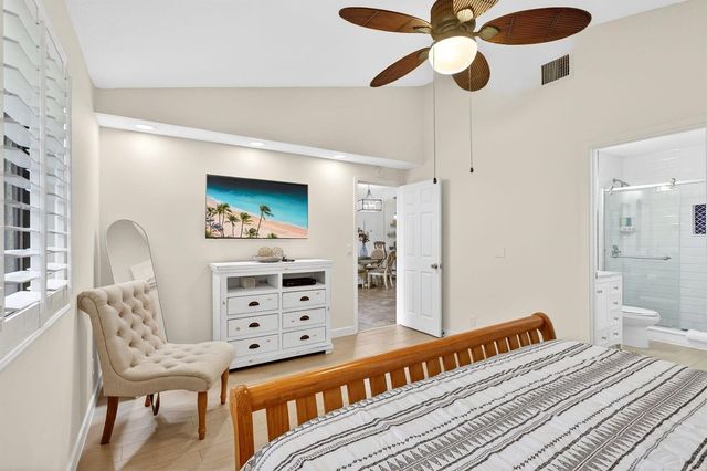 227 Club Drive, Palm Beach Gardens, FL 33418
