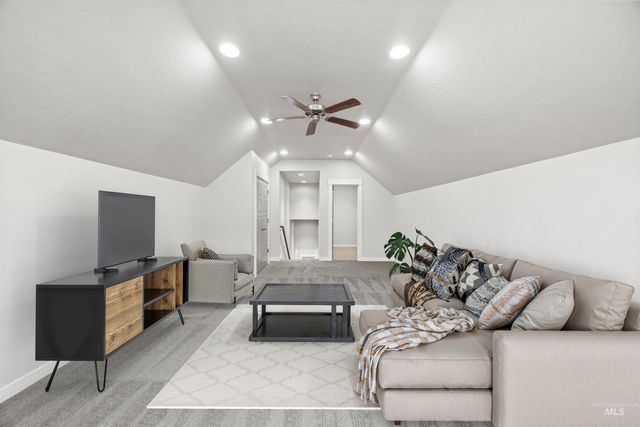 4775 S Spotted Horse Ave, Boise, ID 83716