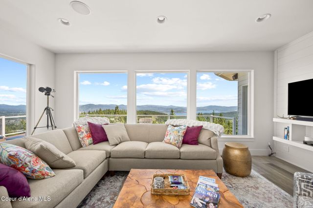 1175 S Reynolds RD, Coeur D'alene, ID 83814