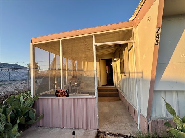 745 Swan Drive, Bullhead City, AZ 86442