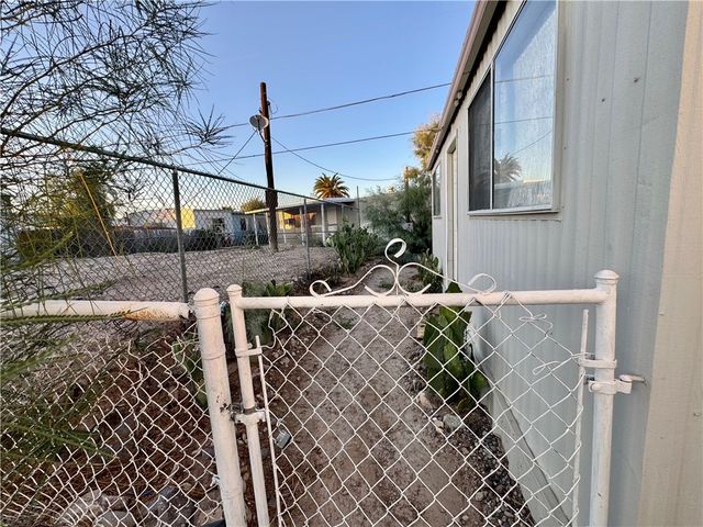 745 Swan Drive, Bullhead City, AZ 86442