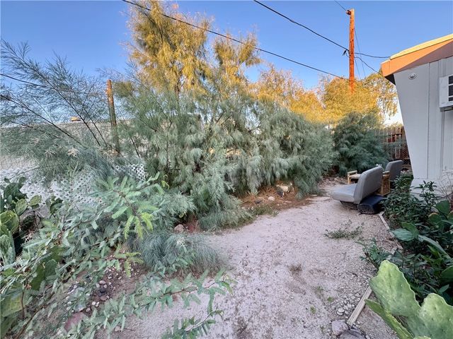 745 Swan Drive, Bullhead City, AZ 86442