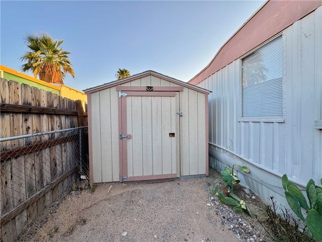 745 Swan Drive, Bullhead City, AZ 86442