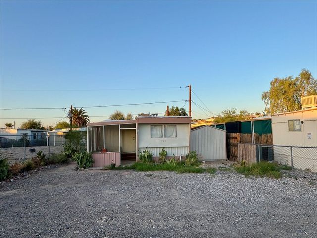 745 Swan Drive, Bullhead City, AZ 86442