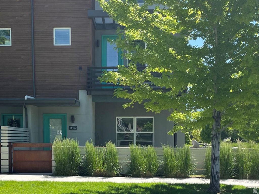 10357 S NOYO LN, South Jordan, UT 84009 — photo 2