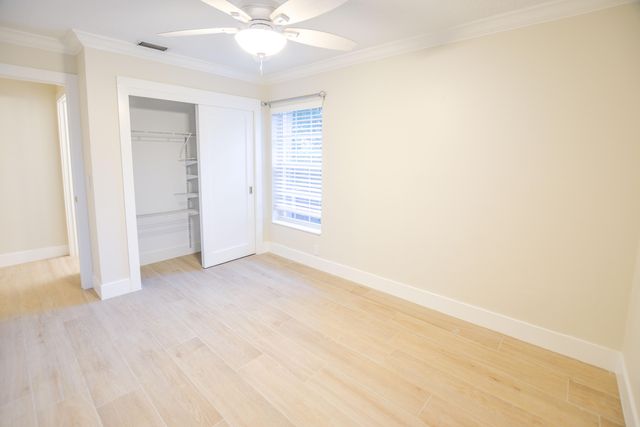 226 Moccasin Trail W, Jupiter, FL 33458