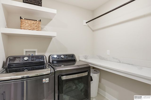 12357 Cooper Street, Papillion, NE 68046