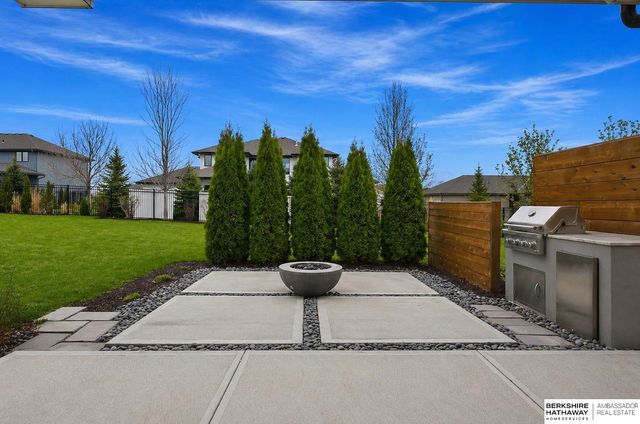 12357 Cooper Street, Papillion, NE 68046