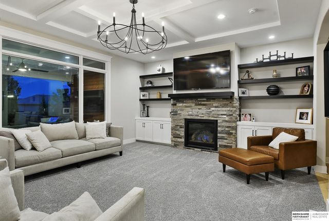 12357 Cooper Street, Papillion, NE 68046
